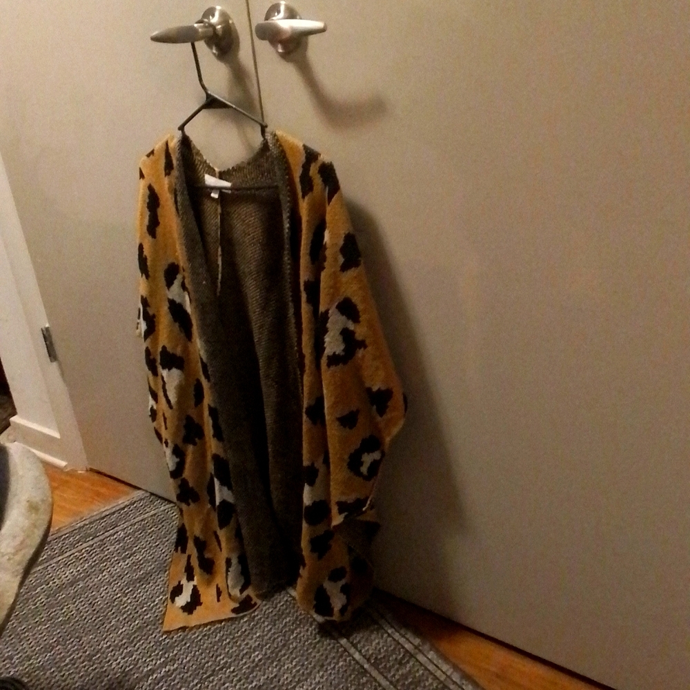Women's poncho